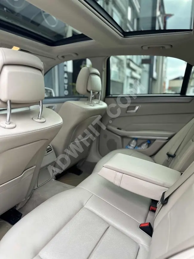 MERCEDES E180 ELİTE بسقف زجاجي + مصابيح LED + تدفئة المقاعد، كاملة مواصفات  بدون عيوب