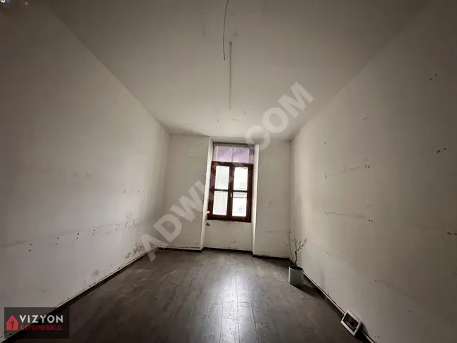 BEYOĞLUNDA PRSTİJLİ BİR HANDA 30 M2 KİRALIK OFİS