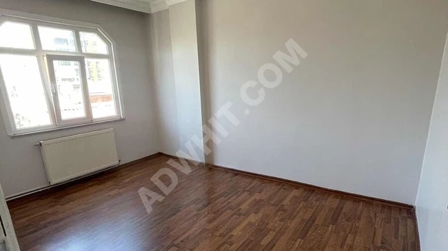 A clean 3+1 apartment with combi heating in the SANCAKTEPE neighborhood by BİEN GYO.