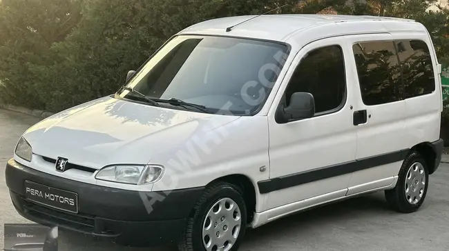 PEUGEOT PARTNER 1.9D Minivan, Model 2003 - with double sliding doors, distance 175 thousand km