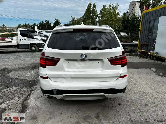 سيارة BMW X3 20İ SDRİVE موديل 2014 - فـتحة سقف - مفتاح تسليم - بمسافة 155000 كم.