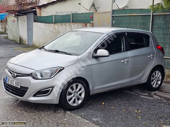 Bİ MOTORS TAN 2012 HYUNDAİ İ.20 BENZİN%LPG SENSE PAKET EN DOLUS