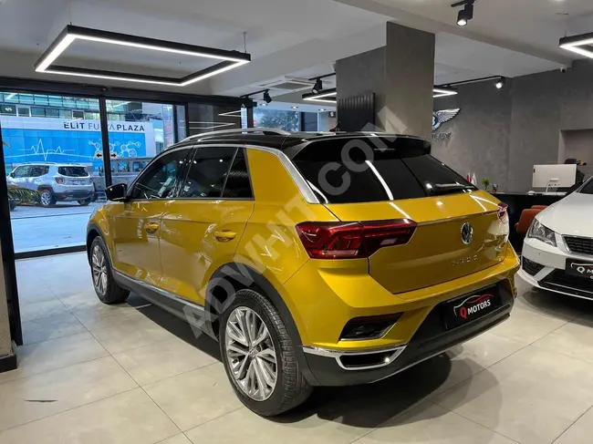 سيارة VOLKSWAGEN T-ROC HIGHLINE موديل 2020 - بلا عيوب بمسافة 120,000 كلم '