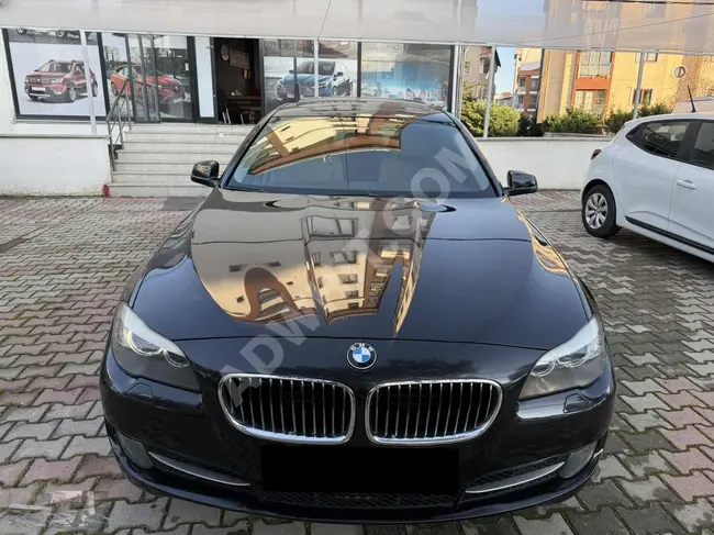 BMW 5.20 D بدون عيوب أو طلاء أو سجل حوادث - أبواب شفط- NBT - فتحة سقف - مجهزة كاملا