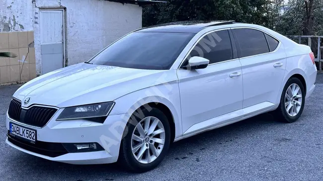 سيارة Skoda SuperB - سقف زجاجي + 64 ambiance + مرآة قابلة للطي ممتازة