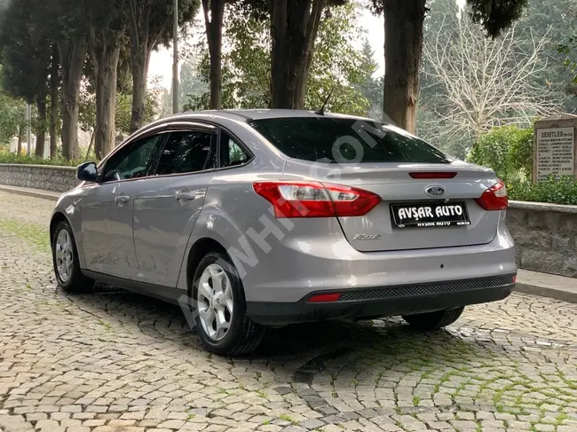 سيارة Ford Focus فرصة لمن يحصل عليها أولا - جهاز لوحي بشاشة عرض