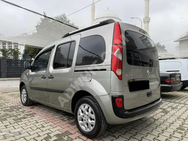 Renault Kangoo Multix 1.5 DCI with 105 horsepower, the most equipped from the first owner.