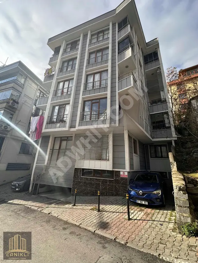 2+1 apartment for sale with an area of 80 square meters in Eyüp Sultan, İslambey neighborhood.