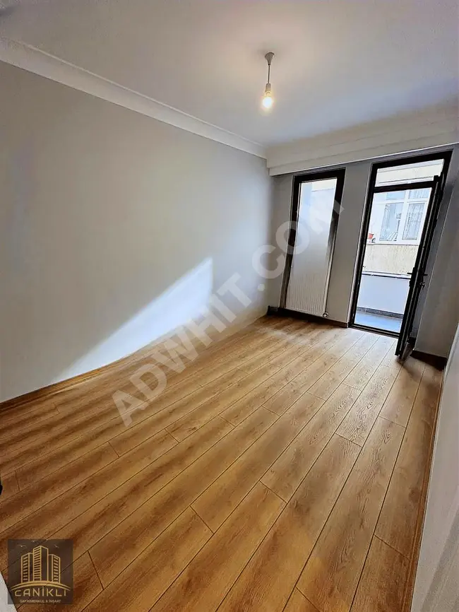 2+1 apartment, 90 square meters, on the first floor with parking for sale in the Pazariçi neighborhood.