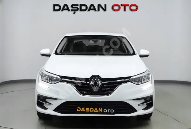 سيارة Renault Megane - حساسات خلفية + مثبت سرعة + مصابيح ضبابية + أضواء أوتوماتيكية