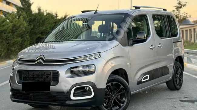 سيارة  Citroen Berlingo موديل 2022 عداد  64 ألف بدون عيوب أو طلاء، إمكانية الدفع عبر السندات، والتبادل متاح