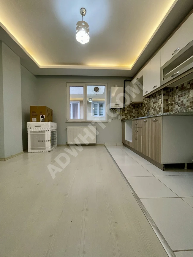 1+1 apartment for rent, elevated ground floor, 5 minutes away from the Metrobus in Güzelyurt neighborhood.