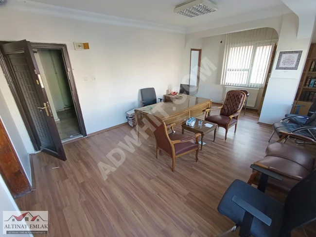 Ground floor workspace for rent in ÇELİKTEPE on the main street