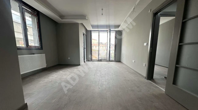 2+1 apartment for rent with an area of 75 square meters on the middle floor in the Ümraniye İstiklal area.