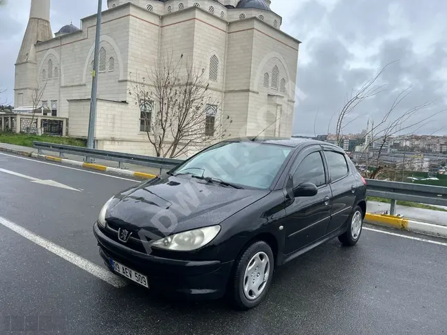 Clean automatic car 206 from SALMIŞ AUTO