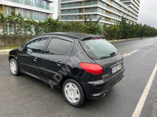 Clean automatic car 206 from SALMIŞ AUTO