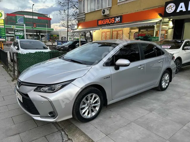 TOYOTA COROLLA 1.8 HYBRİD DREAM E-CVT موديل 2020 اصلية