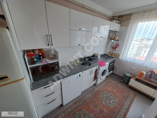 Sunny upper duplex apartment 5+1 for sale in Battalgazi neighborhood, Sultanbeyli area.