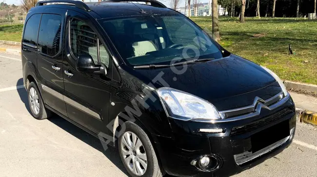 سيارة CITROEN BERLİNGO 1.6HDI موديل  2014 +فتحة سقف  +172 الف كم منRESS MOTORS