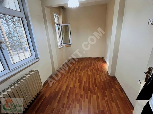 Bakırköy Yenimahalle ASKENT sitesi Yüksek giriş 2+1 Geniş balkon