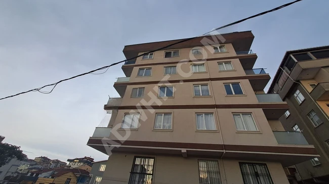 Sunny upper duplex apartment 5+1 for sale in Battalgazi neighborhood, Sultanbeyli area.