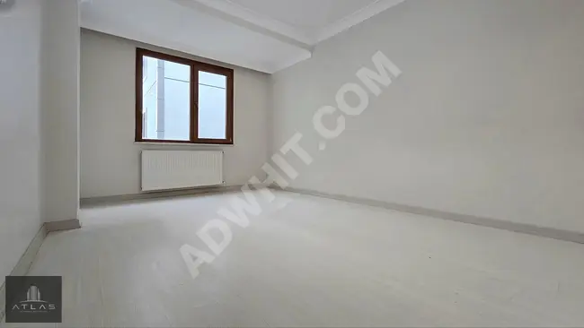 Apartment for sale 3+1 with an area of 135 square meters, fourth floor, en-suite bathroom in Şirinevler.