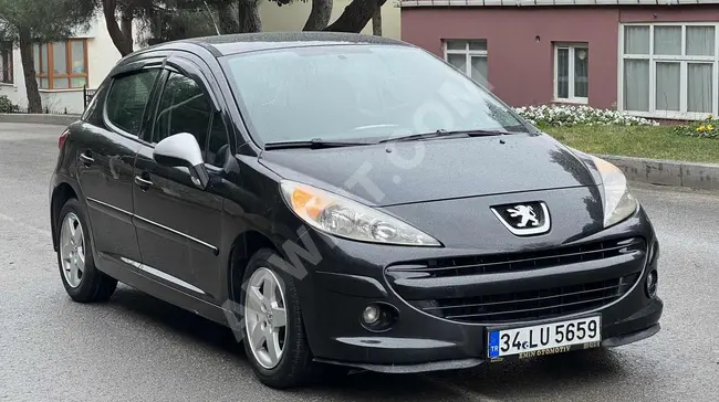 Peugeot 207 نظيفة جدا , بدون طلاء وبدون مصاريف وكيلومترات منخفضة