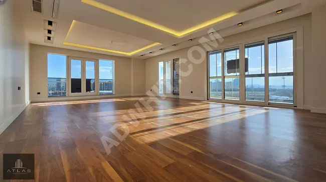 Apartment for sale 4+1 with an area of 265 square meters, located on the eighth floor in Bakırköy City, currently empty.