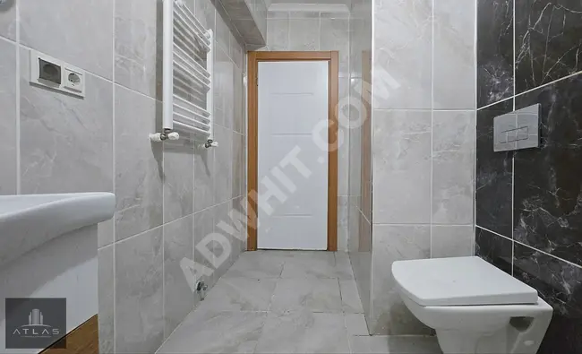 Apartment for sale 3+1 with an area of 135 square meters, fourth floor, en-suite bathroom in Şirinevler.