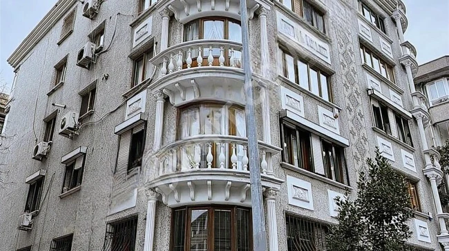 4+1 duplex apartment very close to the street - from Yuvam Emlak Bakırköy