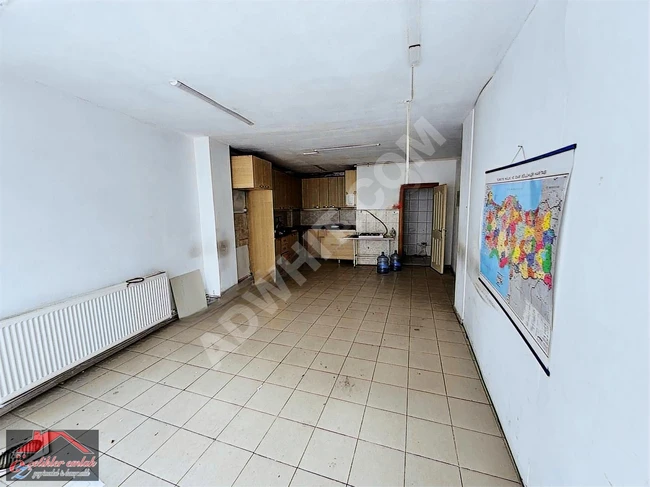 ZEYTİNBURNU SÜMERDE HATBOYUNA YAKIN 3KATLI 750m² HERİŞEUYGUN KİR