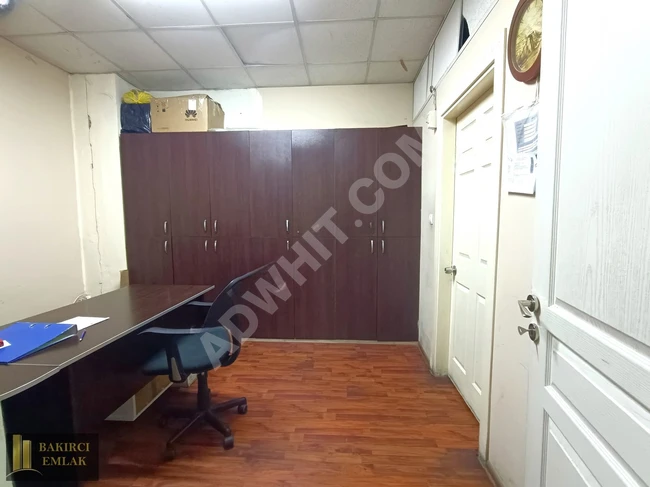 Commercial space for rent, 600 square meters in KÜÇÜKÇEKMECE SEFAKÖY AKYALAR SANAYİ