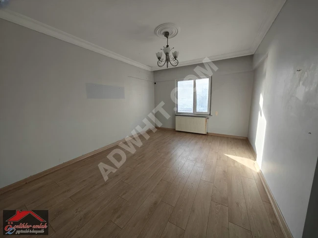 Apartment for rent with a full sea view 3+1 with an area of 130 square meters in the ÖZGÖLLER complex in ZEYTİNBURNU.