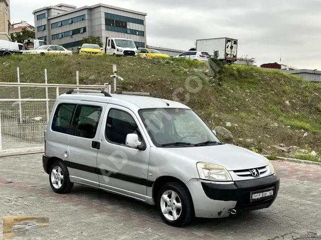 Peugeot Partner, down payment of 120, half in cash, installment on the credit card.