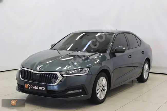 من GÜVEN OTO  سيارة  SKODA OCTAVİA 1.5 e-TEC ELİTE  موديل2021