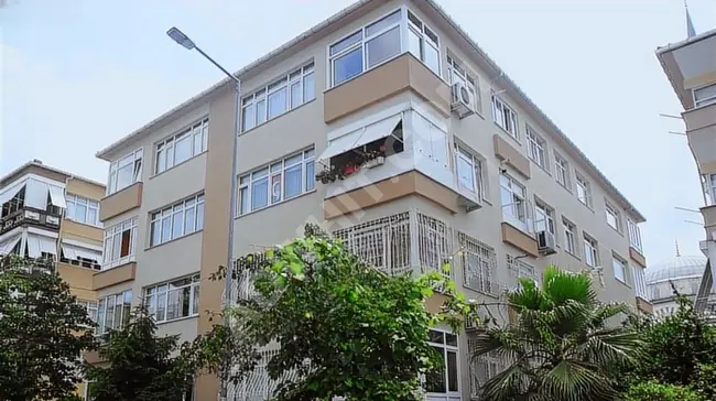 Apartment for sale on the ground floor behind Bahçelievler Medicana Hospital.