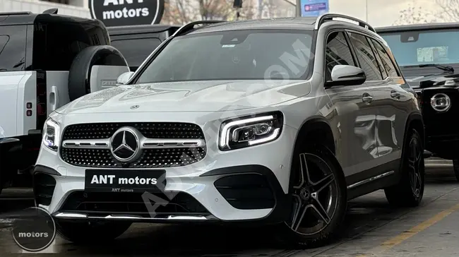 MERCEDES GLB 200 موديل 2022 بدون عيوب, دفع رباعي AMG, دخول وتشغيل بدون مفتاح+ ذاكرة مزدوجة +تدفئة