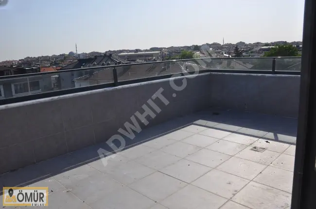 Apartment for rent 5+2 luxury duplex with an area of 220 square meters behind ÖĞRETMEN EVİ in BAHÇELİEVLER.