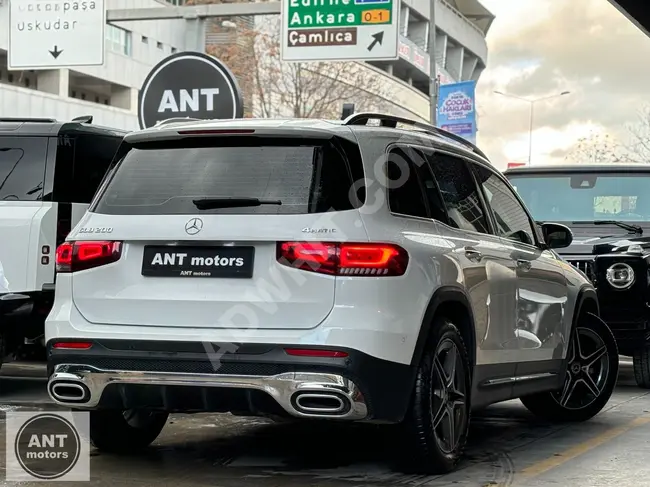 MERCEDES GLB 200 موديل 2022 بدون عيوب, دفع رباعي AMG, دخول وتشغيل بدون مفتاح+ ذاكرة مزدوجة +تدفئة