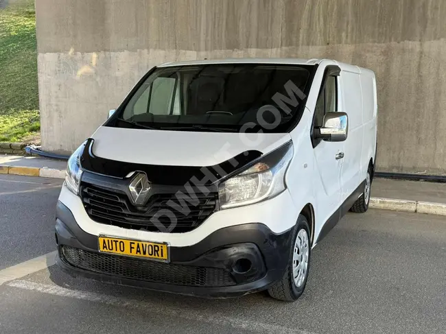 Van RENAULT TRAFIC 1.6 dCi model 2017