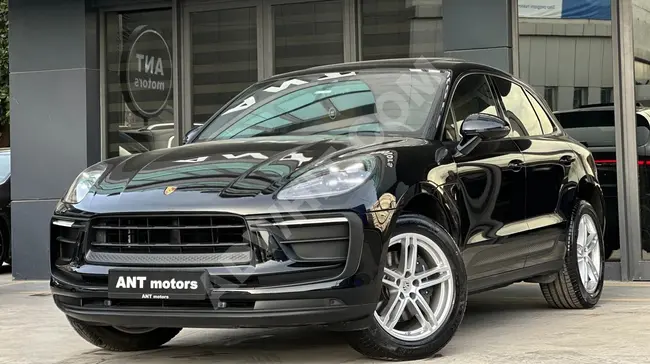 PORSCHE MACAN 2.0 TURBO موديل 2022 بدون عيوب من الوكيل + سقف زاجيج + مكيف خلفي