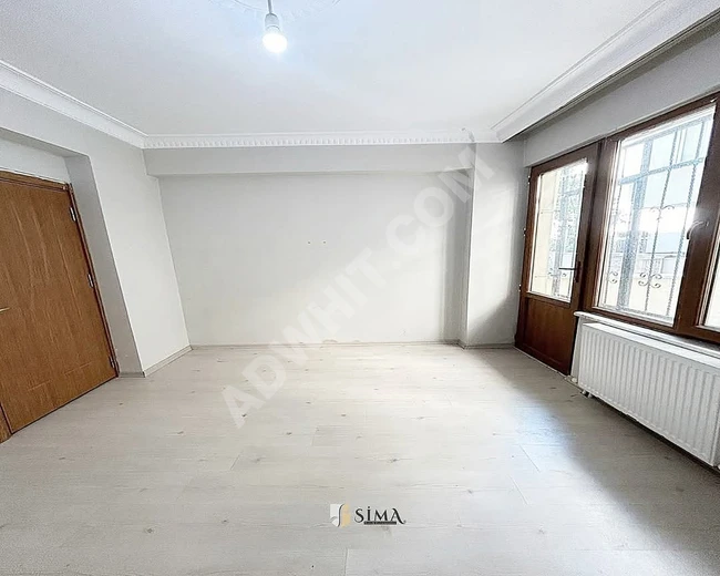 Duplex apartment near the metrobus for urgent sale .. in Istanbul at an attractive price