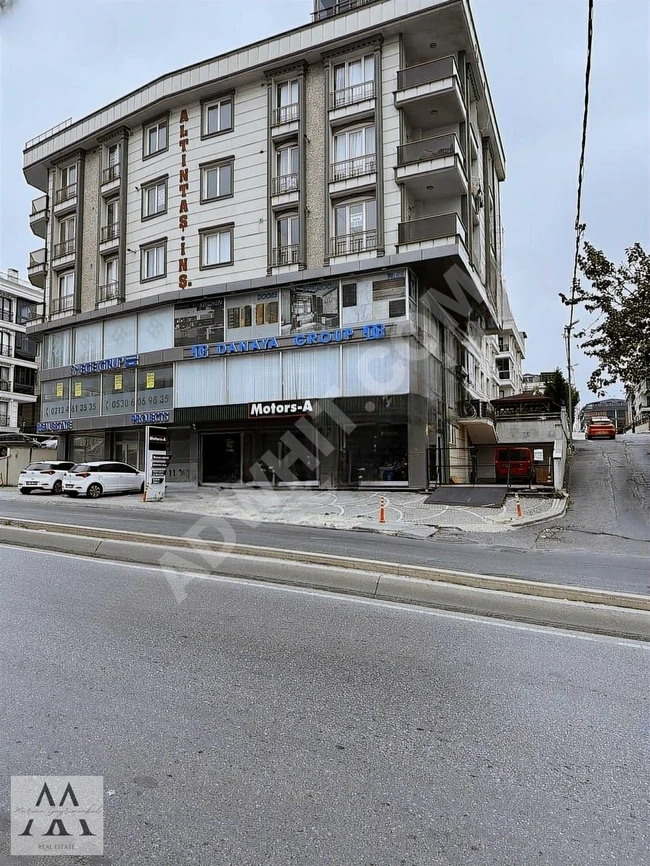 Commercial store with an area of 80 square meters overlooking KAVAKLI ORHANGAZİ street