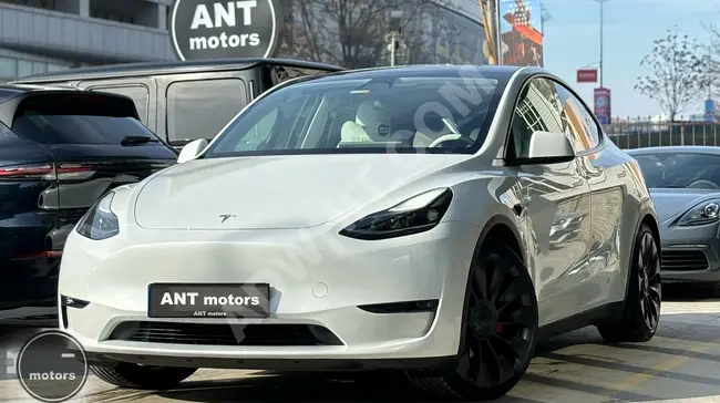 Tesla Model Y Performance Model 2023 without defects + Driver Assistance + White Leather + 21-inch Wheels