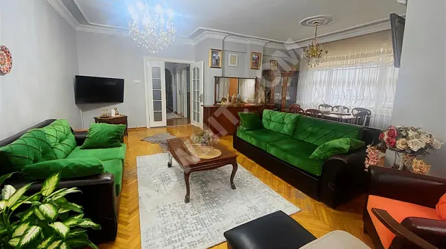 Bahçelievler Öğretmen Evi Arkası 3+1 130 m2 2.Kat Yatırımlık