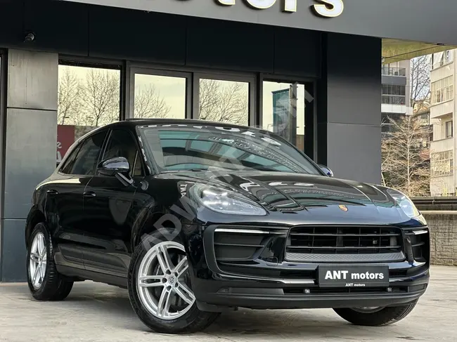 PORSCHE MACAN 2.0 TURBO موديل 2022 بدون عيوب من الوكيل + سقف زاجيج + مكيف خلفي