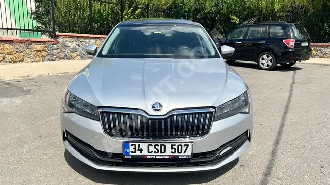 Skoda SuperB, تم صيانتها, سقف زجاج, بدون عيوب, بدون طلاء, بدون سجل حوادث,