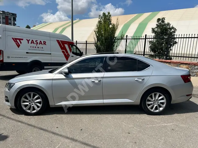 Skoda SuperB, تم صيانتها, سقف زجاج, بدون عيوب, بدون طلاء, بدون سجل حوادث,