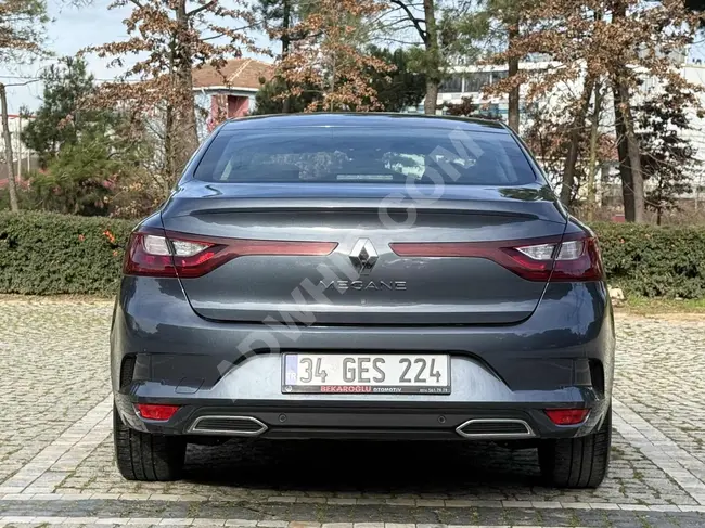 سيارة RENAULT MEGANE 1.5 BLUE DCI موديل 2022 - حزمة TOUCH