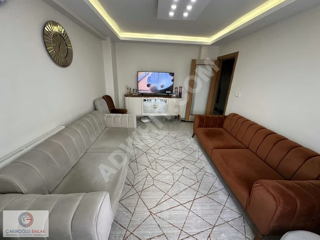 Apartment on a mid-level floor for sale by Çakıroğlu Real Estate.